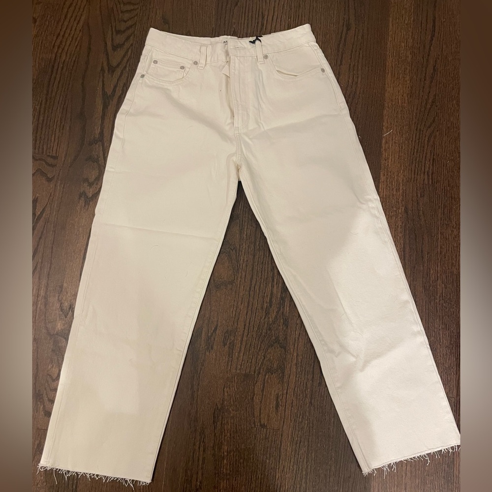 Pull & Bear brand 
Straight leg, white/cream jean 
Never been worn